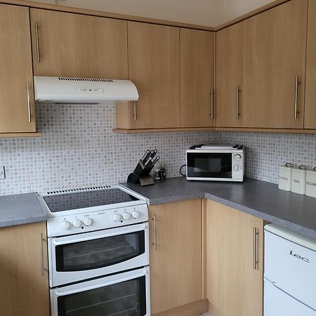 Grayz Townhouse - Free Onsite Parking For 2 Cars Villa Линкълн Екстериор снимка